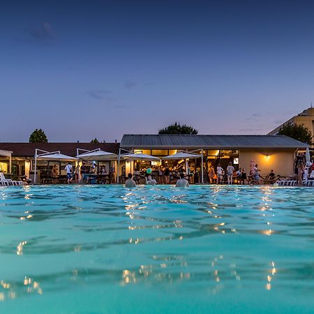 Hu Venezia Camping In Town Marghera Exterior photo