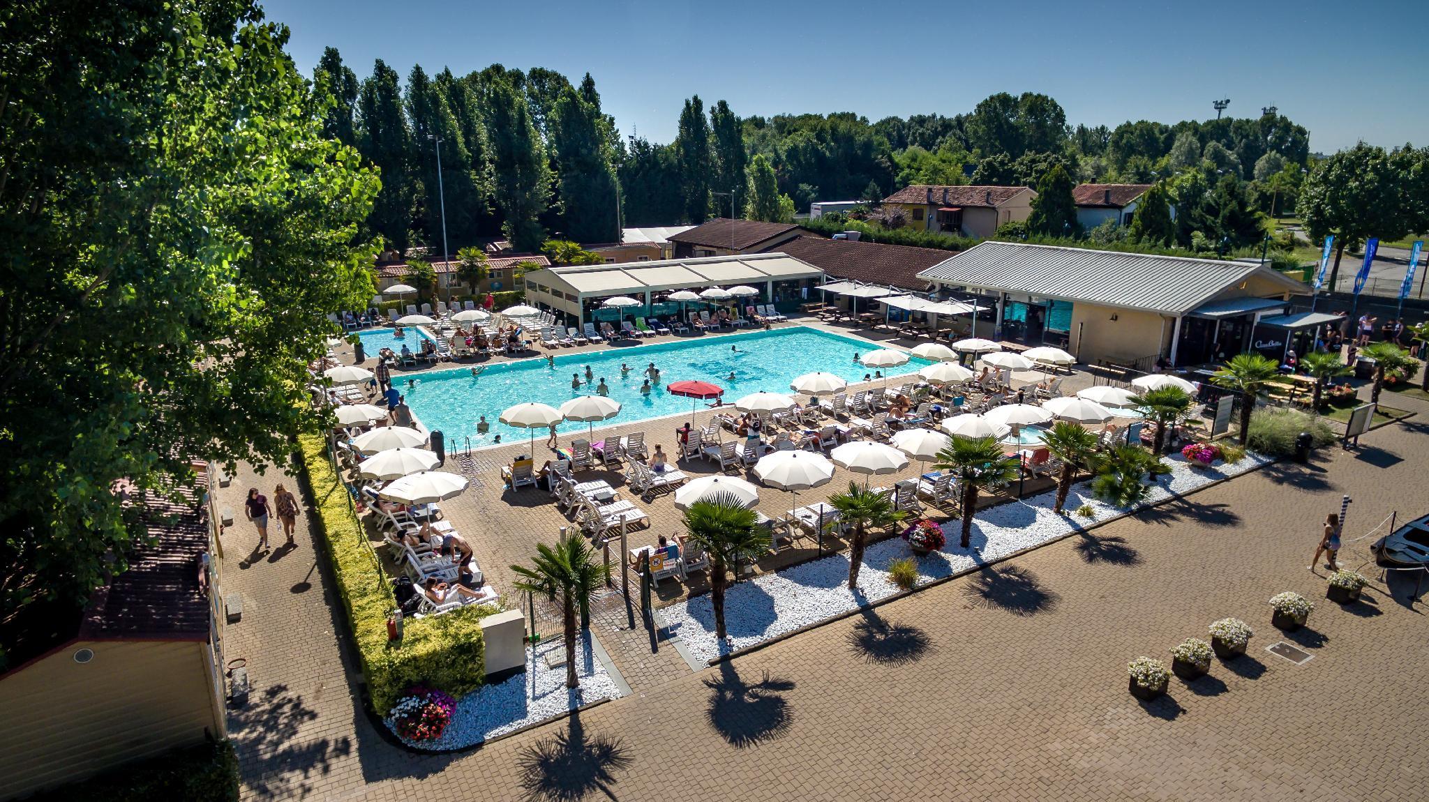Hu Venezia Camping In Town Marghera Exterior photo