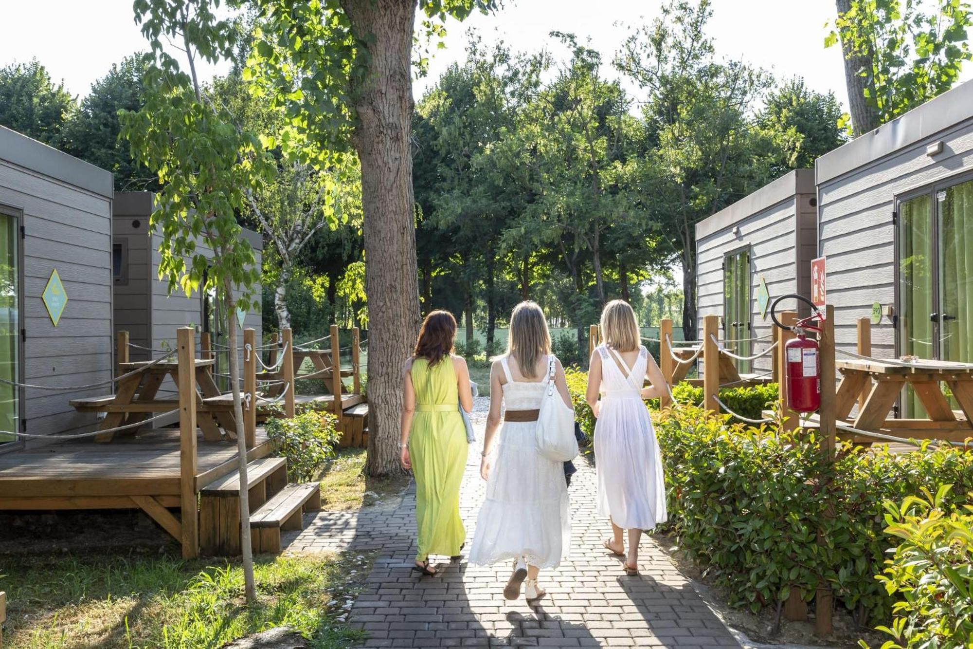 Hu Venezia Camping In Town Marghera Exterior photo