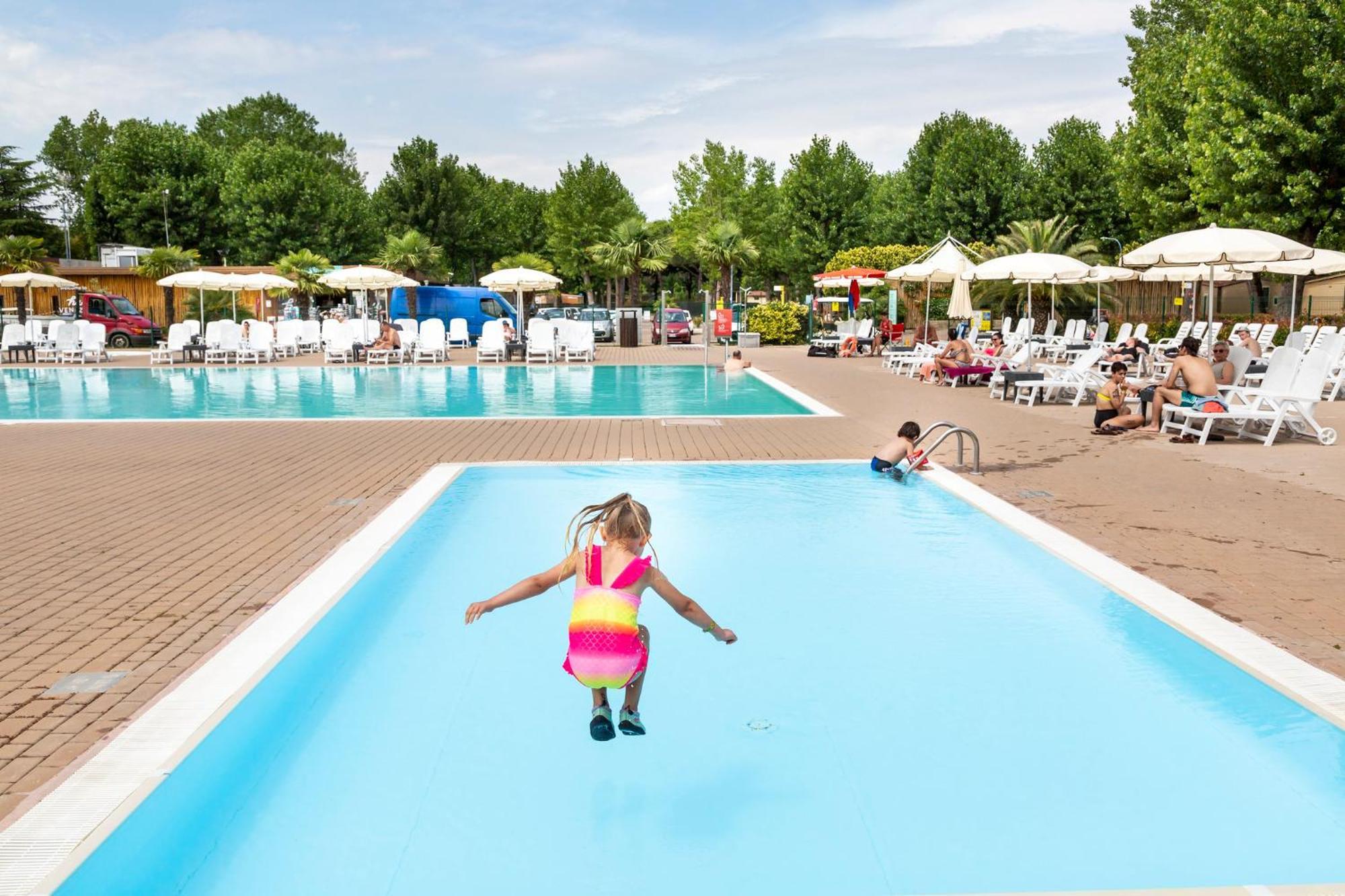 Hu Venezia Camping In Town Marghera Exterior photo
