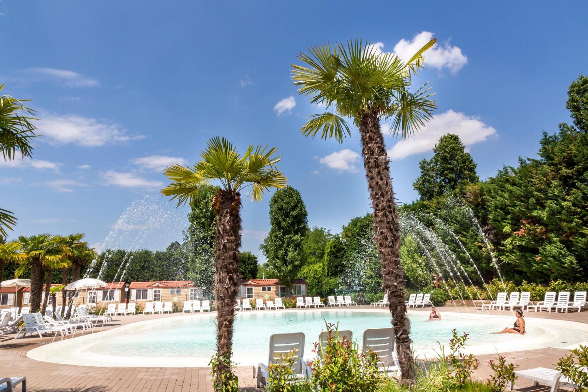 Hu Venezia Camping In Town Marghera Exterior photo